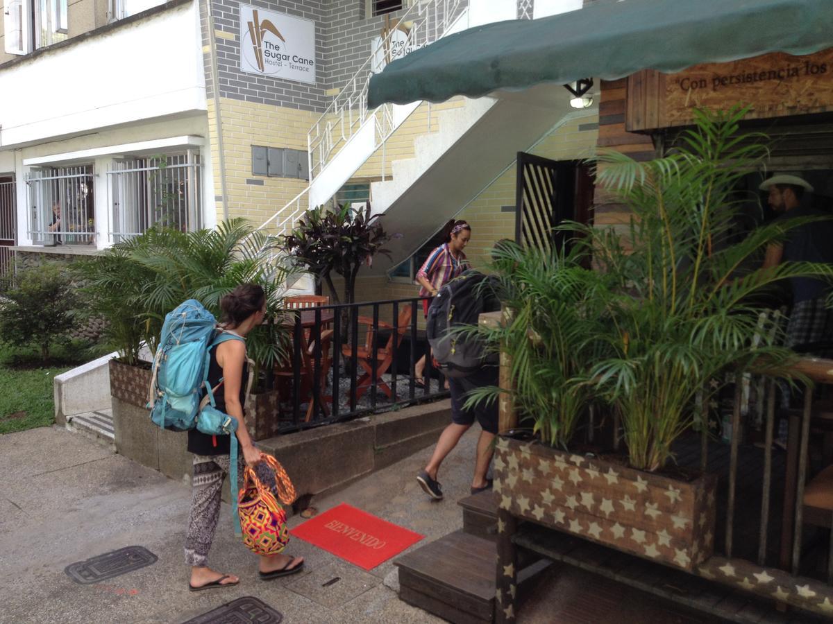 The Kings And Queens Hostel Medellin Exterior photo
